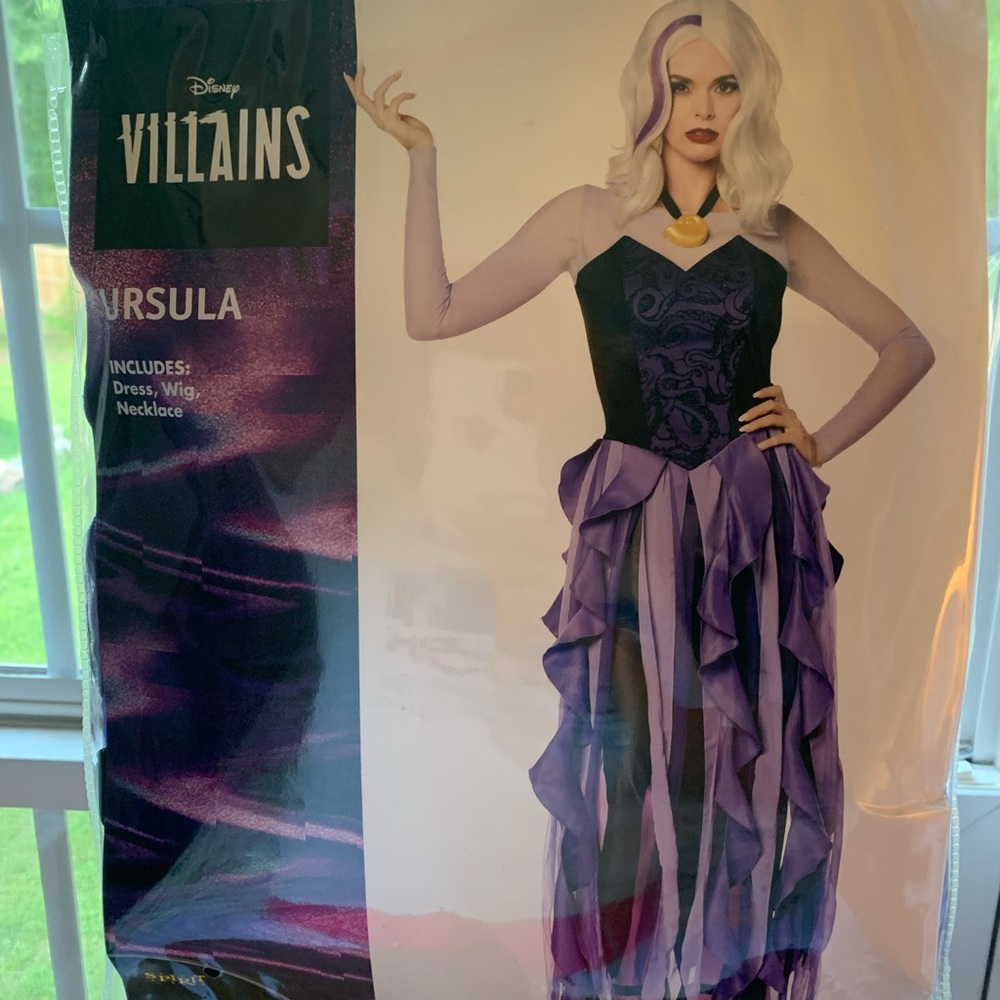EUC Disney Ursula costume